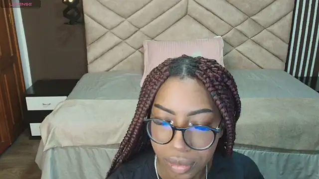 Snapshot of Raquel_jones chatting on 03-03-25, 11:44 Raquel jones online show from 03-03-25, 11:44