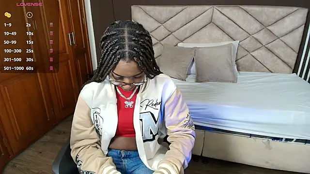 Snapshot of Raquel_jones chatting on 11-07-25, 11:32 Raquel jones online show from 11-07-25, 11:32