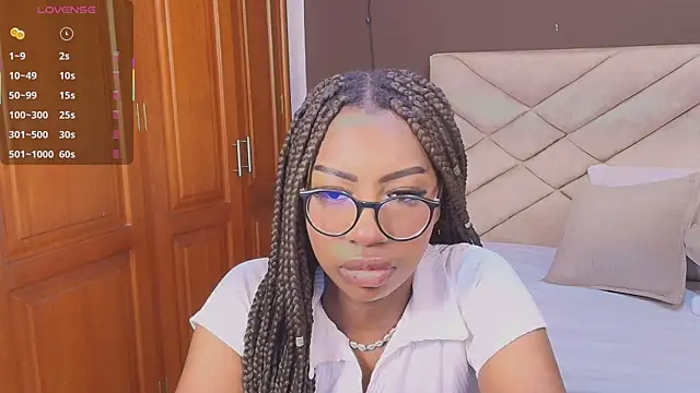 Snapshot of Raquel_jones chatting on 11-09-25, 11:41 Raquel jones online show from 11-09-25, 11:41