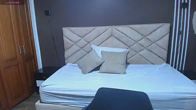 Snapshot of Raquel_jones chatting on 11-11-25, 11:43 Raquel jones online show from 11-11-25, 11:43