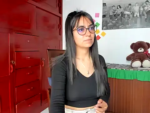 Isabellaa22 1 online show from 12-10-24, 04:38