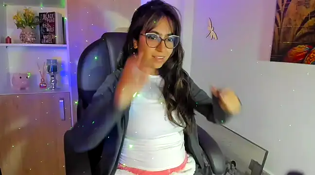 Isabellaa22 1 online show from 03-06-25, 02:51