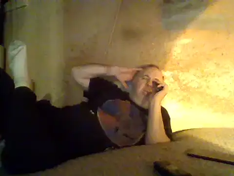 Nightshade7712 online show from 03-10-25, 06:23