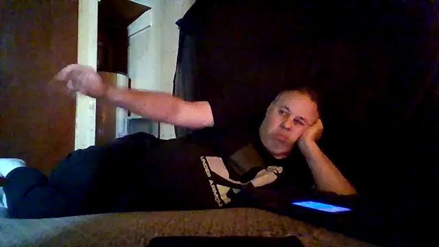 Nightshade7712 online show from 12-13-25, 10:48