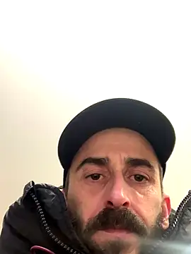 Gigolo profissional online show from 12-21-25, 09:11