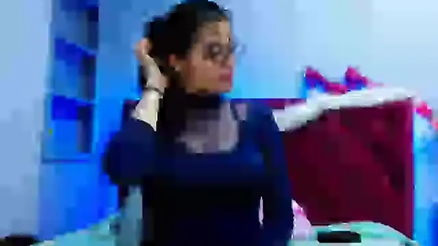 lunazulsj online show from 01-13-25, 05:23