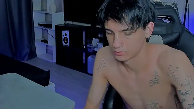 MarkBrowniii online show from 12-15-25, 08:46