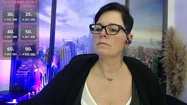 Snapshot of ninarandmann chatting on 02-13-25, 05:33 ninarandmann online show from 02-13-25, 05:33