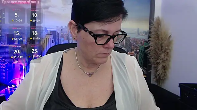 Snapshot of ninarandmann chatting on 03-17-25, 07:04 ninarandmann online show from 03-17-25, 07:04