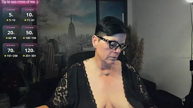 Snapshot of ninarandmann chatting on 09-13-25, 06:18 ninarandmann online show from 09-13-25, 06:18