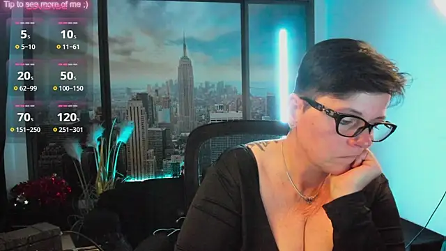 Snapshot of ninarandmann chatting on 10-04-25, 04:49 ninarandmann online show from 10-04-25, 04:49