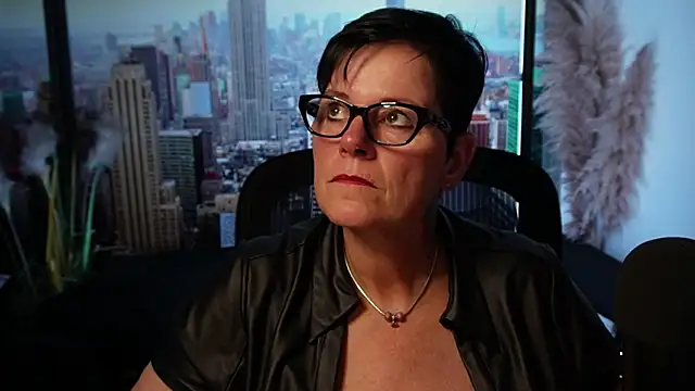 Snapshot of ninarandmann chatting on 11-06-25, 04:52 ninarandmann online show from 11-06-25, 04:52