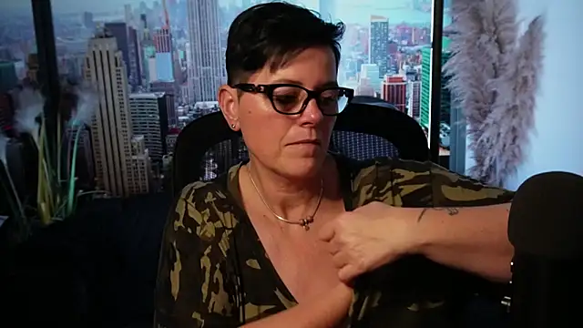 Snapshot of ninarandmann chatting on 11-12-25, 07:35 ninarandmann online show from 11-12-25, 07:35