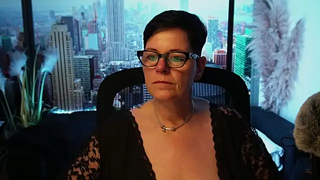 Snapshot of ninarandmann chatting on 11-15-25, 05:31 ninarandmann online show from 11-15-25, 05:31