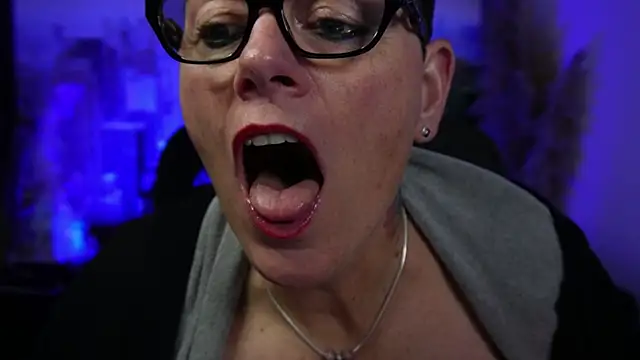 Snapshot of ninarandmann chatting on 12-04-25, 07:00 ninarandmann online show from 12-04-25, 07:00