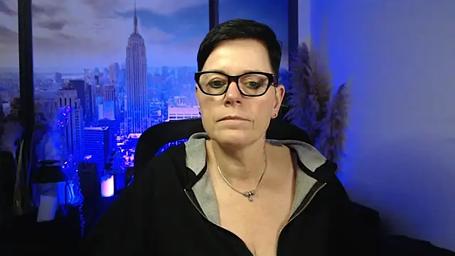 Snapshot of ninarandmann chatting on 12-19-25, 06:04 ninarandmann online show from 12-19-25, 06:04