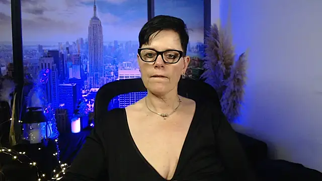 Snapshot of ninarandmann chatting on 12-20-25, 06:15 ninarandmann online show from 12-20-25, 06:15