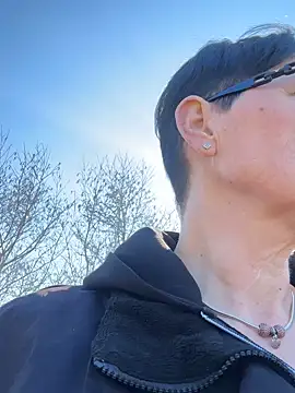 Snapshot of ninarandmann chatting on 03-03-26, 12:00 ninarandmann online show from 03-03-26, 12:00