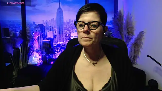 Snapshot of ninarandmann chatting on 05-11-26, 02:34 ninarandmann online show from 05-11-26, 02:34