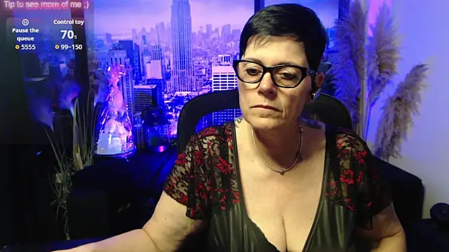 Snapshot of ninarandmann chatting on 06-14-26, 03:58 ninarandmann online show from 06-14-26, 03:58