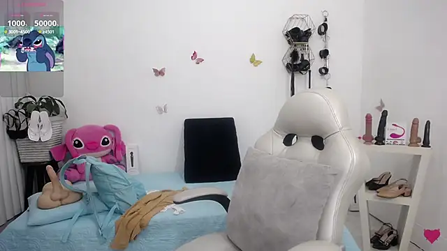 mom hot   online show from 06-10-26, 01:10