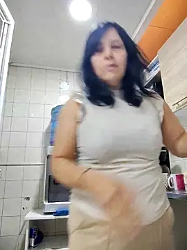 Natasha milf   online show from 10-31-25, 01:01