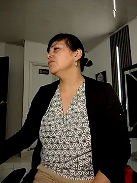 Natasha milf   online show from 11-20-25, 12:38