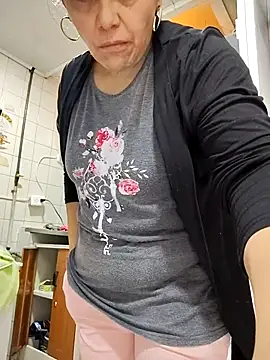 Natasha milf   online show from 12-01-25, 12:54