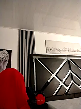 Natasha milf   online show from 04-17-26, 12:52