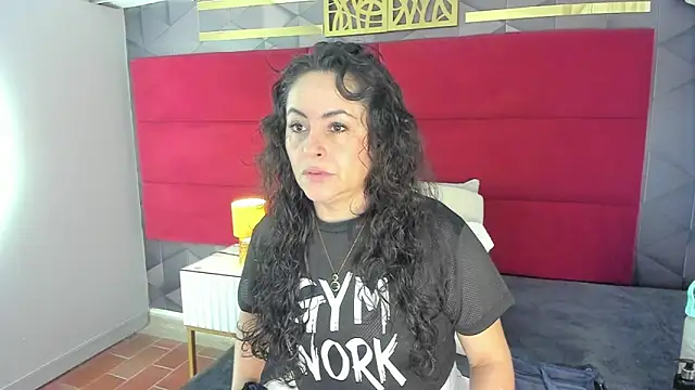 hanny milf online show from 04-25-26, 11:35