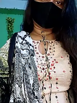 Idhika Paul online show from 10-07-25, 10:12