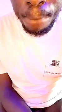 Snapshot of MaskedGQ chatting on 03-09-25, 10:52 MaskedGQ online show from 03-09-25, 10:52