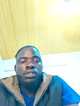 Snapshot of MaskedGQ chatting on 10-04-25, 09:13 MaskedGQ online show from 10-04-25, 09:13