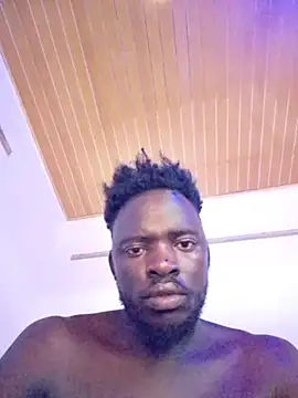 Snapshot of MaskedGQ chatting on 10-11-25, 09:30 MaskedGQ online show from 10-11-25, 09:30