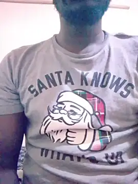 Snapshot of MaskedGQ chatting on 10-18-25, 12:28 MaskedGQ online show from 10-18-25, 12:28