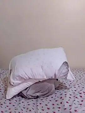 Snapshot of MaskedGQ chatting on 10-26-25, 11:49 MaskedGQ online show from 10-26-25, 11:49