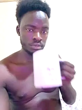 Snapshot of MaskedGQ chatting on 10-29-25, 12:02 MaskedGQ online show from 10-29-25, 12:02