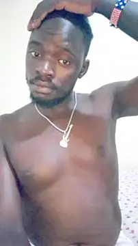 Snapshot of MaskedGQ chatting on 11-08-25, 12:22 MaskedGQ online show from 11-08-25, 12:22