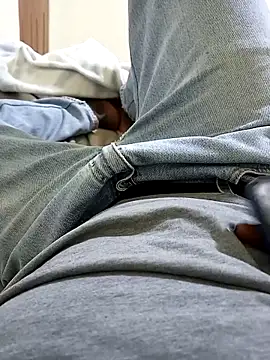 Snapshot of MaskedGQ chatting on 12-01-25, 04:12 MaskedGQ online show from 12-01-25, 04:12