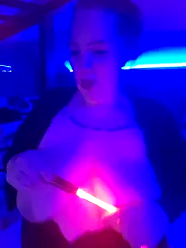 Snapshot of Black_Angel24 chatting on 03-18-25, 06:15 Black Angel24 online show from 03-18-25, 06:15