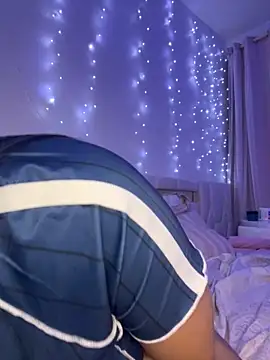 kamila french online show from 12-13-25, 10:26