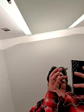 Armyexhibitionistvet online show from 12-20-25, 05:03