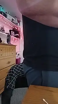 Armyexhibitionistvet online show from 04-18-26, 01:09