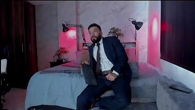 Snapshot of bruno_woods chatting on 11-20-25, 01:55 bruno woods online show from 11-20-25, 01:55