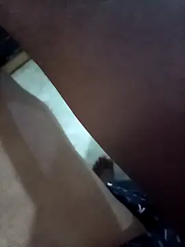 Snapshot of slchiku chatting on 12-18-25, 10:10 slchiku online show from 12-18-25, 10:10