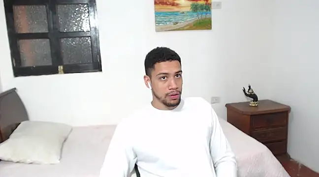 Snapshot of Jhors__Collens chatting on 02-13-25, 01:40 Jhors  Collens online show from 02-13-25, 01:40