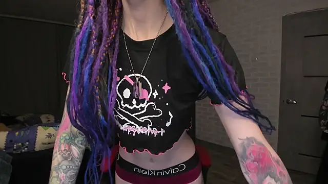 Roxy Silver online show from 12-27-24, 07:57