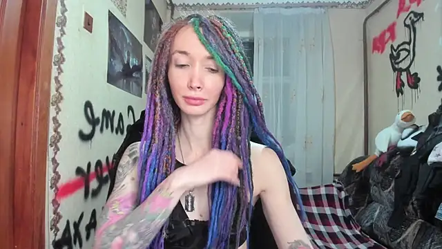 Roxy Silver online show from 01-24-25, 08:32