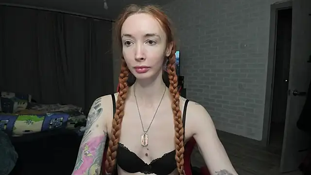 Roxy Silver online show from 03-04-25, 07:22