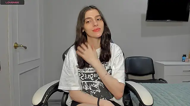 broosnica1 online show from 12-23-25, 06:55